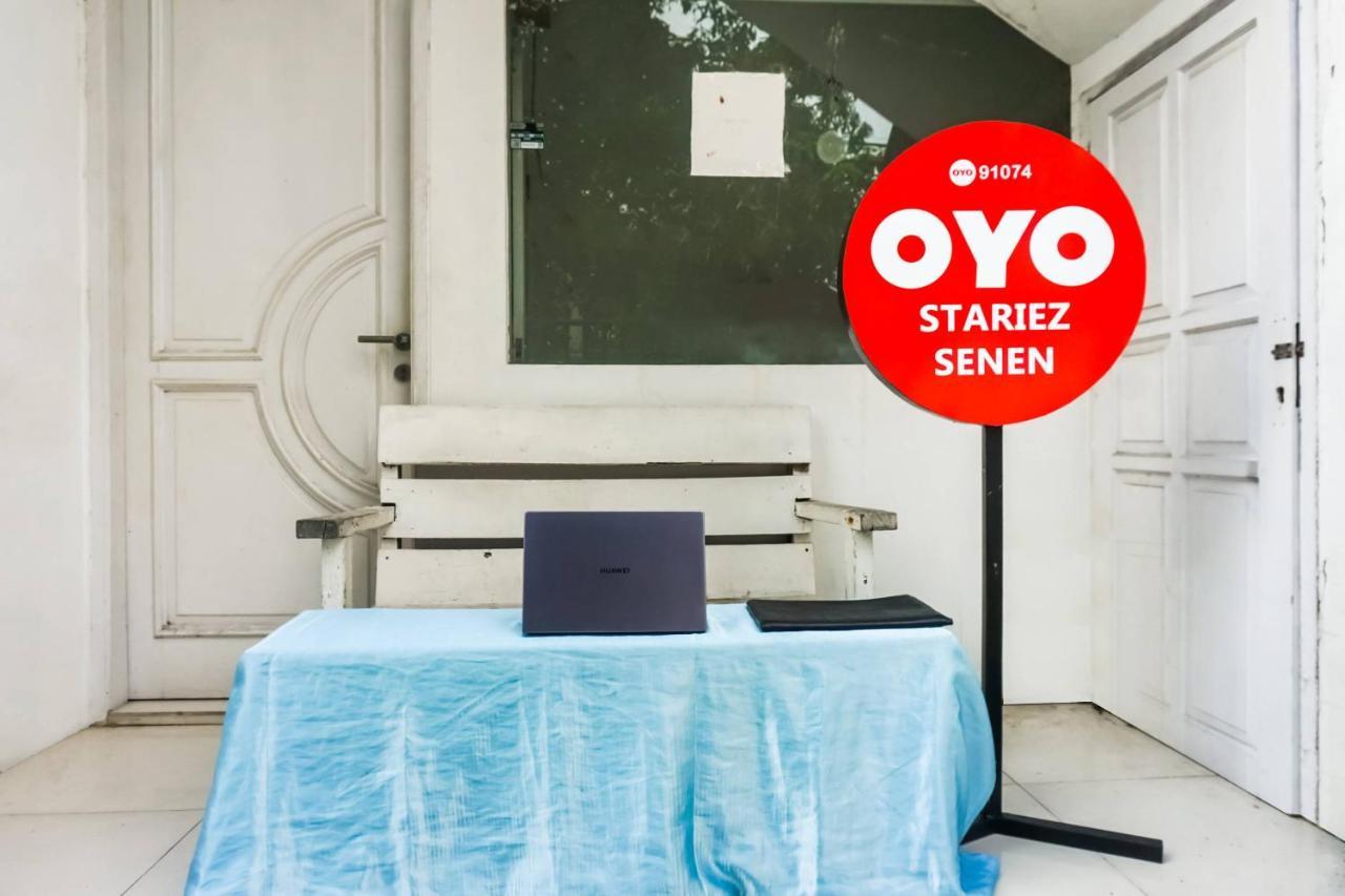 Готель Super Oyo 91074 Stariez Senen Syariah Джакарта Екстер'єр фото